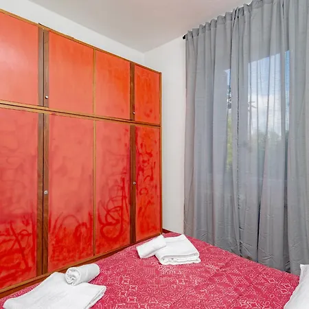 Apartment 24